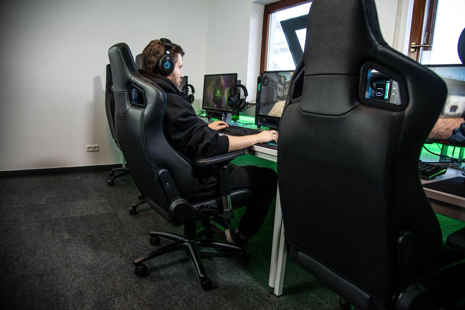 buying the best ergonomic gaming chair