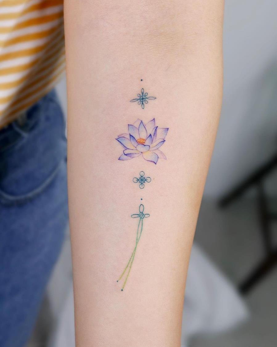 Lotus Flower Tattoo Designs and Meaning 3