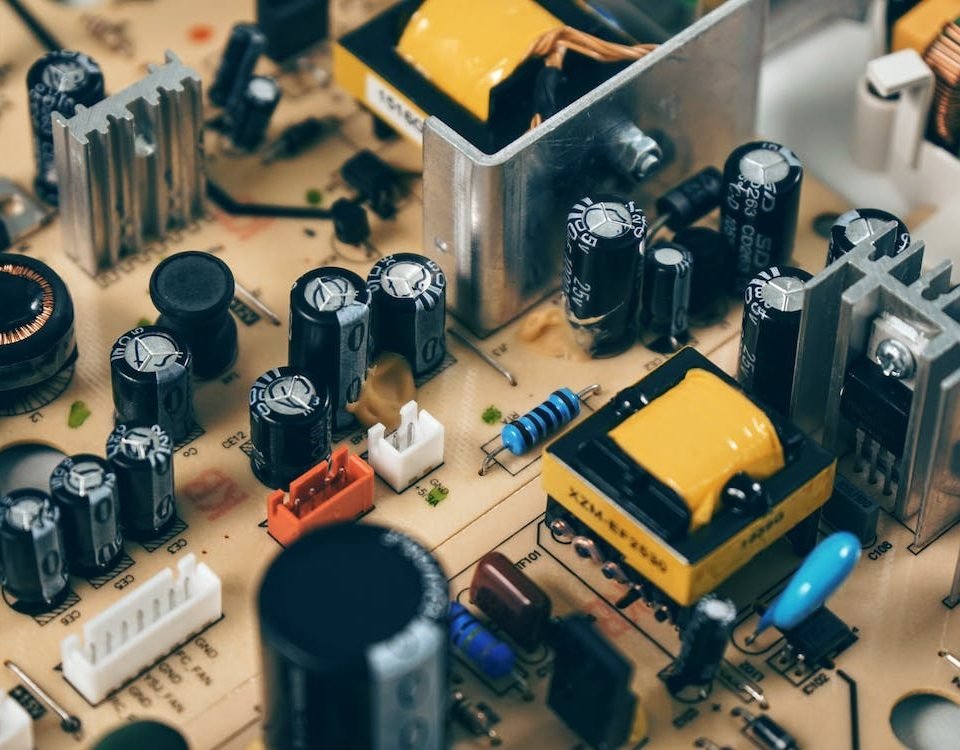 The Advantages of Using Printed Circuit Board in Your Devices