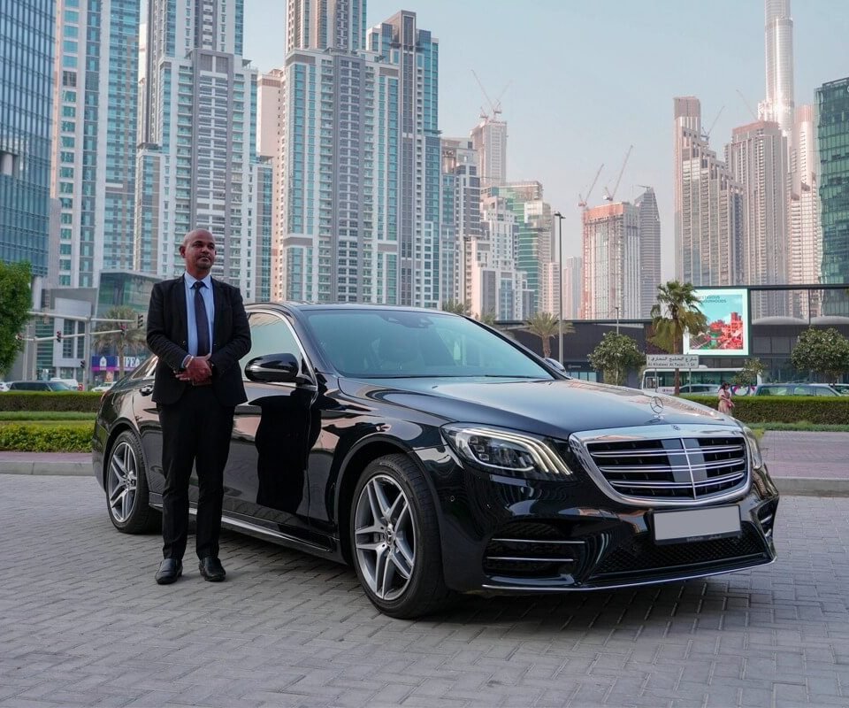 Why You Should Choose Car Rentals with Driver in Dubai