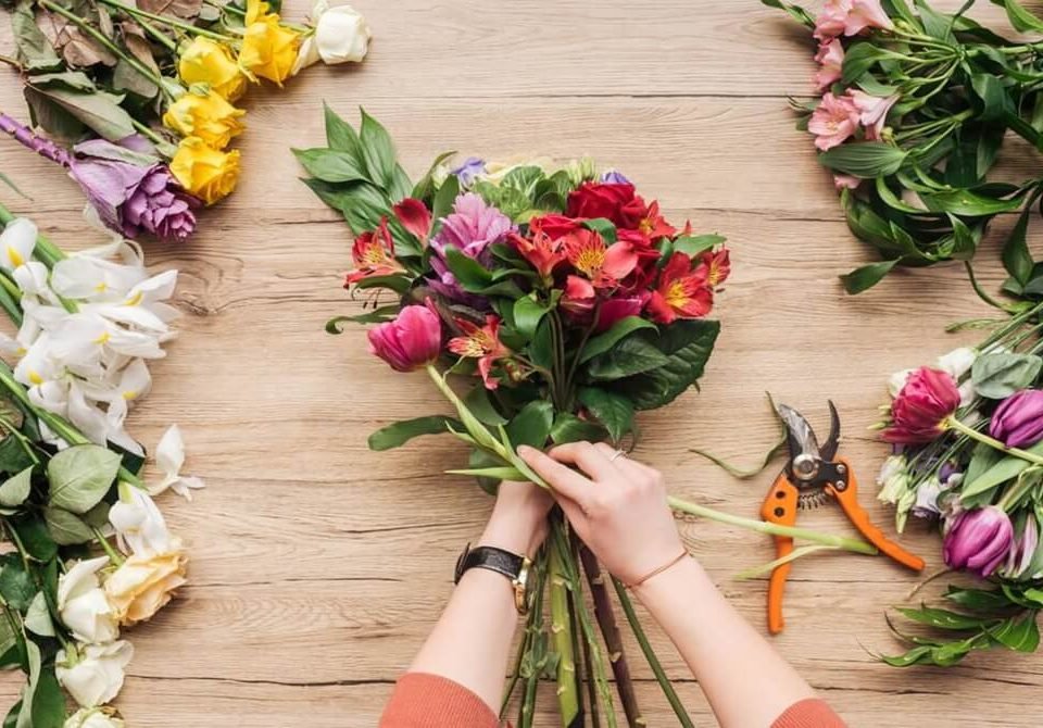 Brighten Your Day with a Blooming Hand Flower Bouquet-1