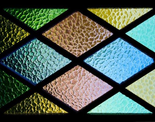 Pros and Cons of Using Clear Pattern Glass 2