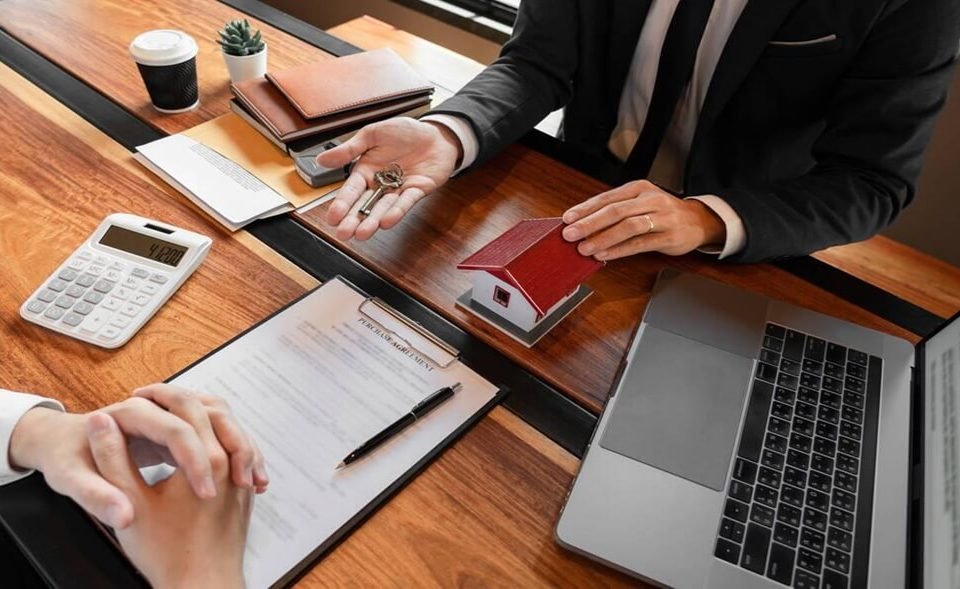 The Value of Commercial Real Estate with an Experienced Agency-1