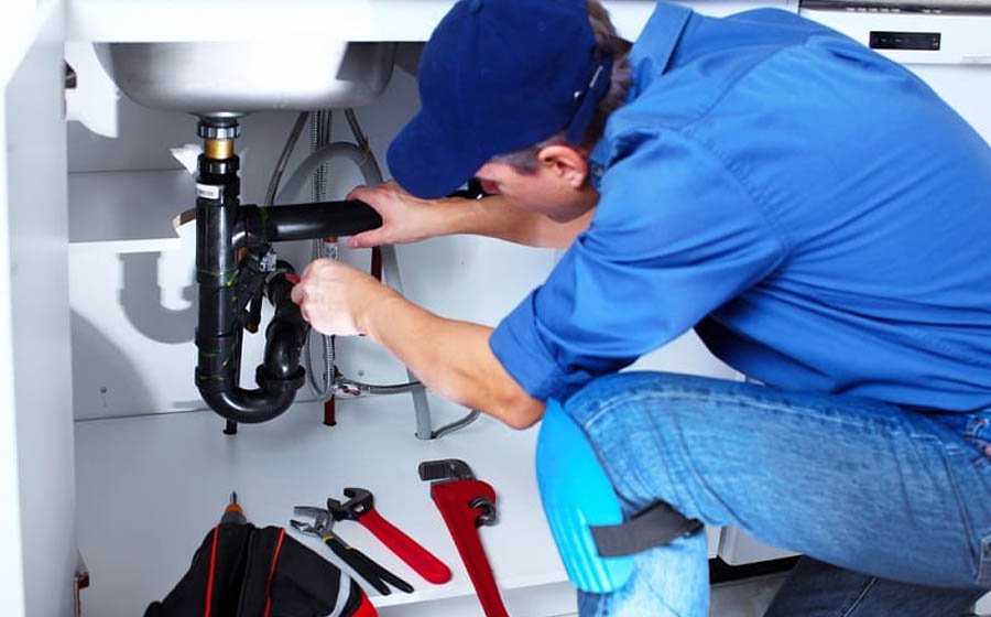 Things You Need to Know Before Hiring a Blocked Drain Plumber