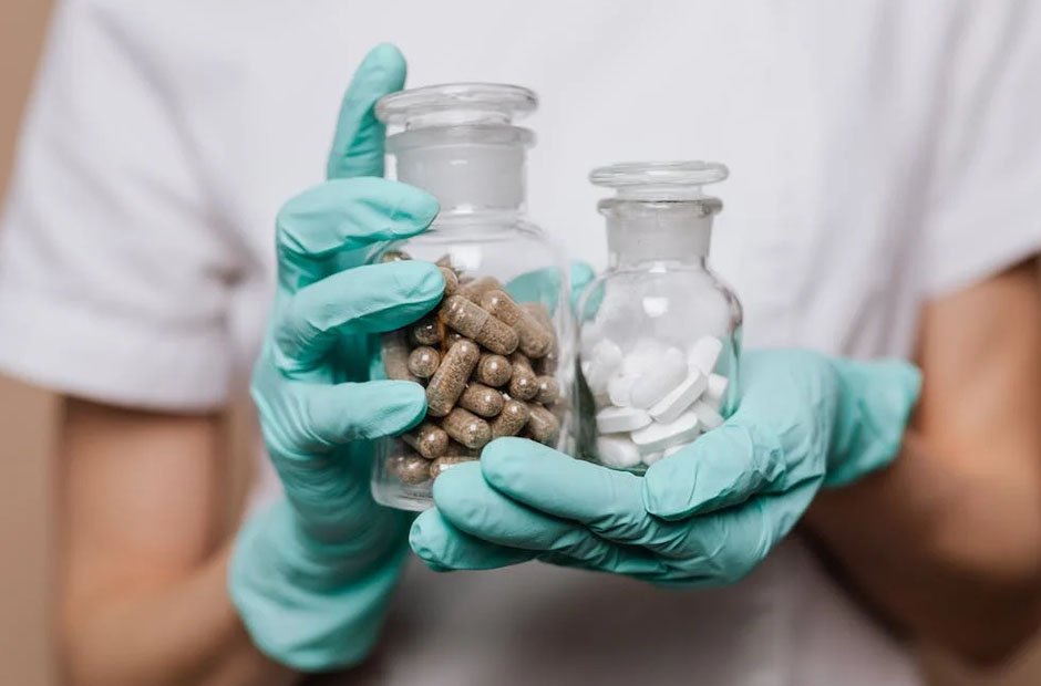 Natural Alternatives Vs Over-the-Counter Painkillers