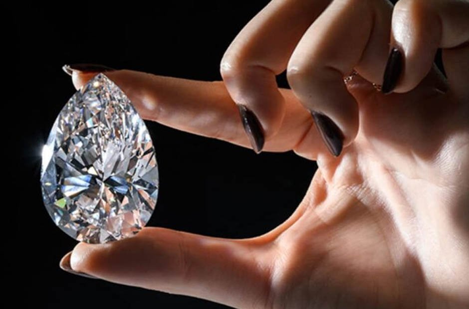 Decoding Diamond Pricing Understanding Factors that Influence Dubai's