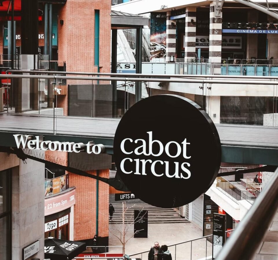 Here’s How to Get Your Business Signs Noticed in a Business Park