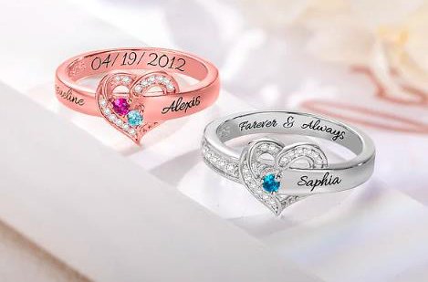 9 Meaningful Jewelry Pieces For Your Best Friend