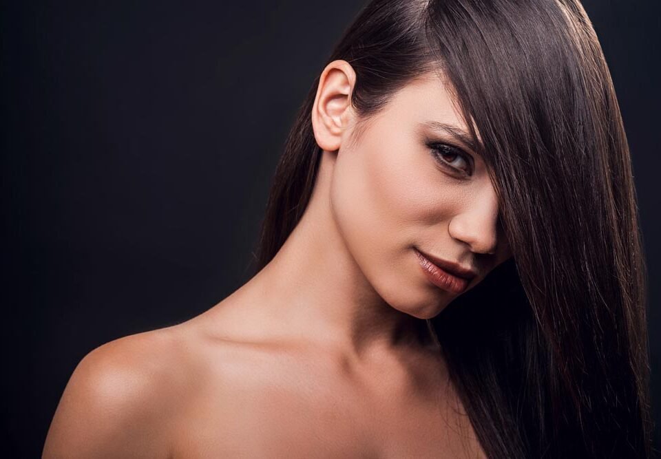 3 Easiest and Simplest Hairstyles You Can Give Yourself at Home