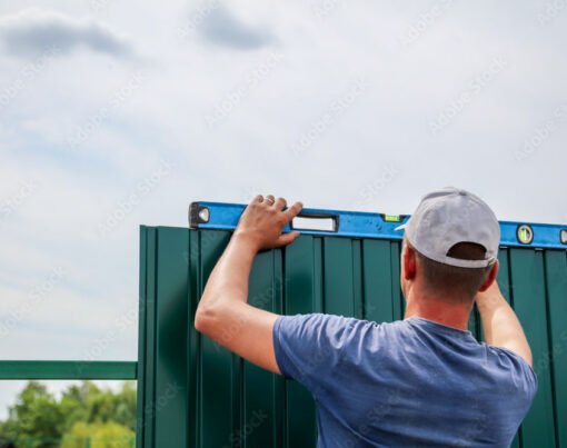 How to Choose the Best Materials for Your Custom Fence