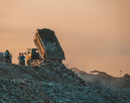 The Ultimate Guide to Starting a Dump Truck Business