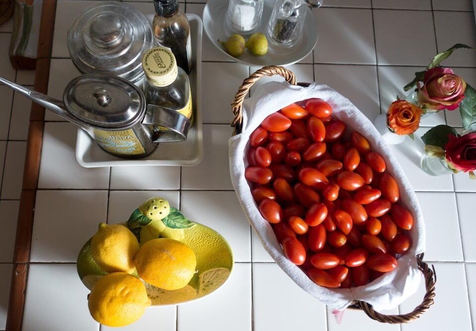 What Are the Benefits of Olive Oil and Lemon