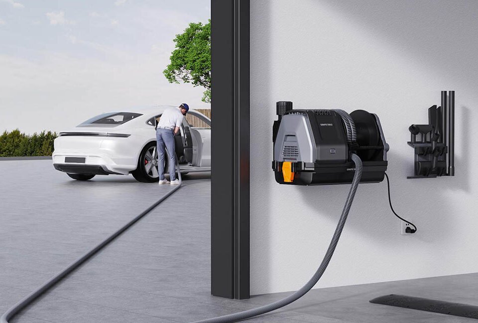 Optimizing Your Garage Cleaning Experience with Giraffe Tools