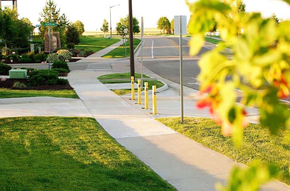 Collapsible Bollards in Shared Spaces