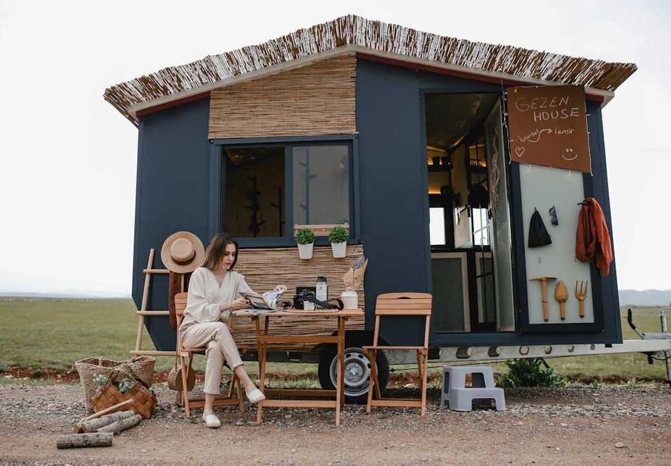 9 Reasons Why a Mobile Home on Wheels is the Ultimate Travel Companion