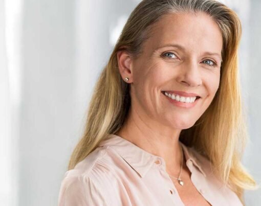 The Advantages of Custom-Fit Dentures and Why They’re Worth the Investment