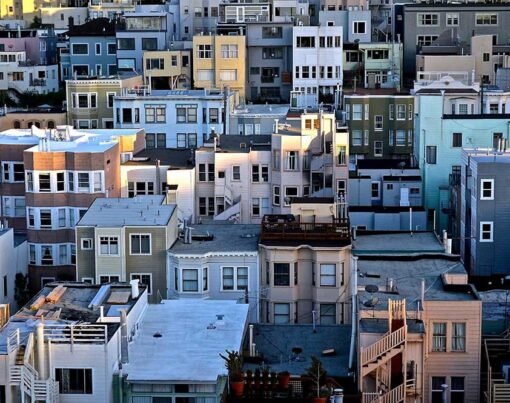 How to Choose the Right Contractor for Your Commercial Flat Roofing Needs