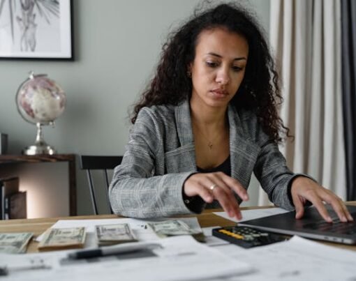 What to Expect When Working with a Financial Advisor