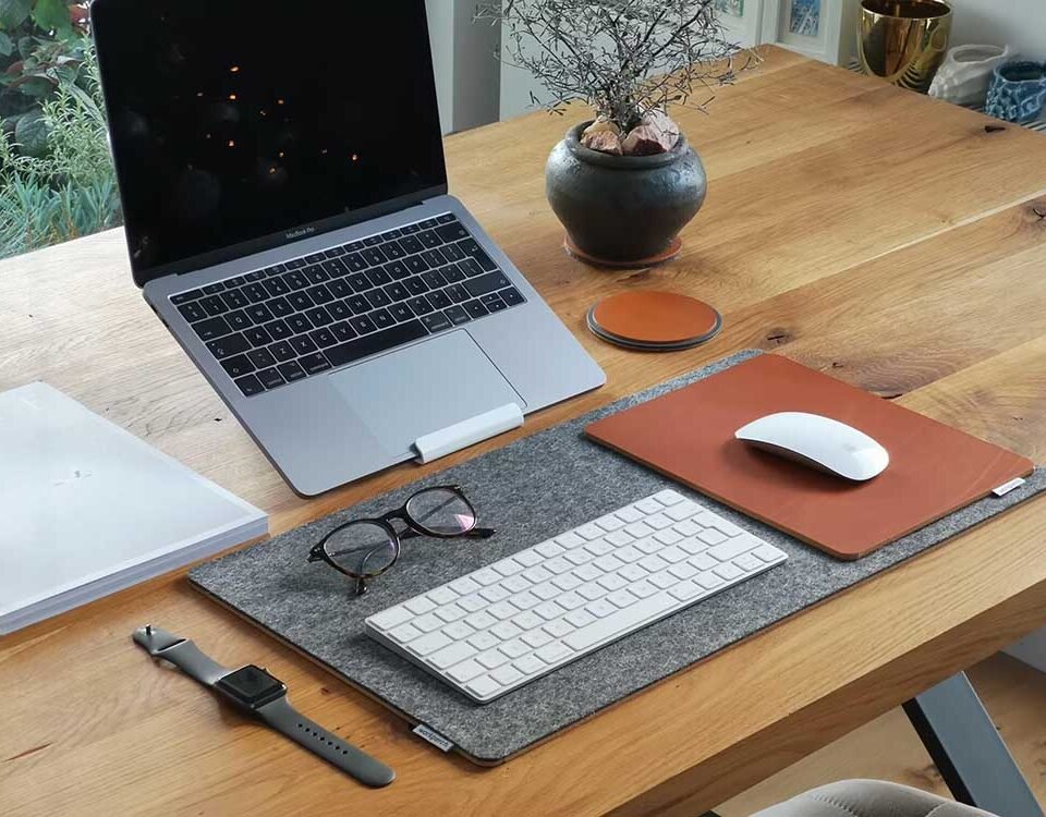 Contemporary Desk Accessories for Office Supplies Aficionados