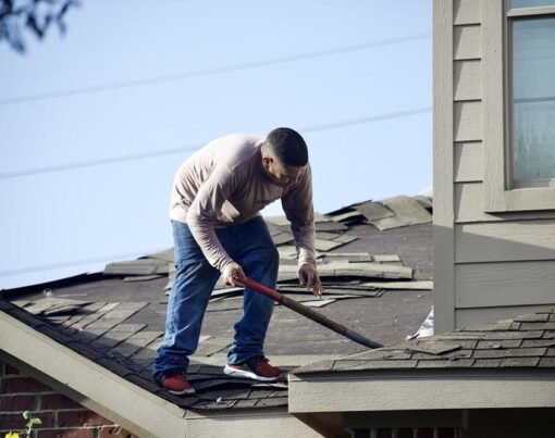 4 Common Metal Roof Repair Issues and How to Fix Them