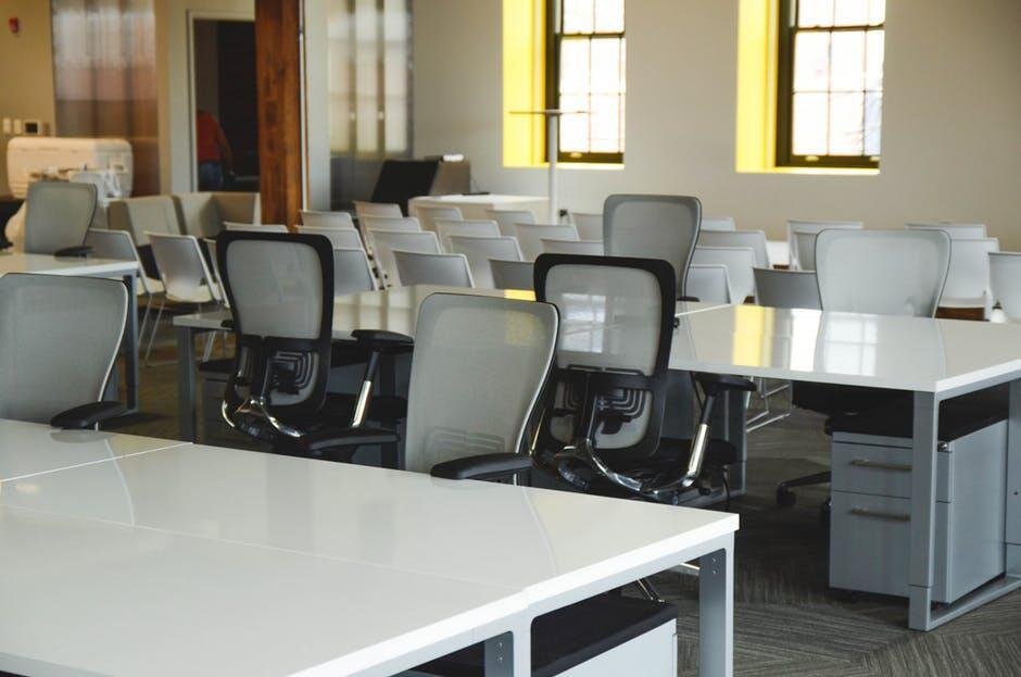 4 Essential Factors to Consider When Leasing Office Space
