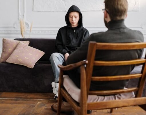 Individual vs Group Therapy How to Choose the Best Option for You